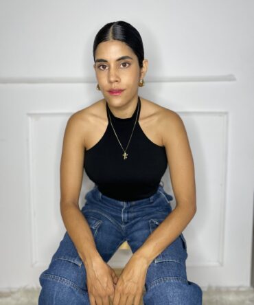 BLUSA AMARRE EN CUELLO