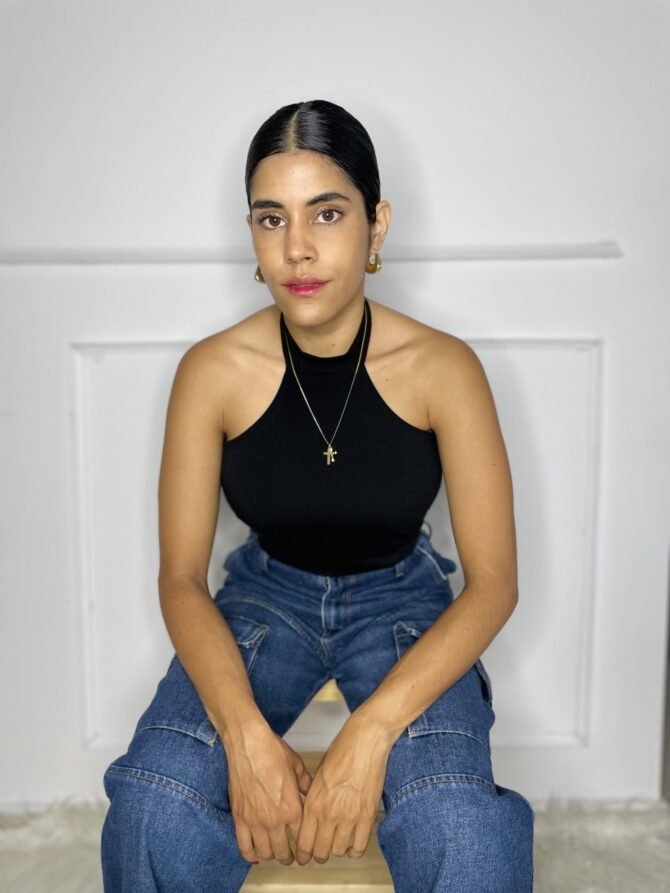 BLUSA AMARRE EN CUELLO