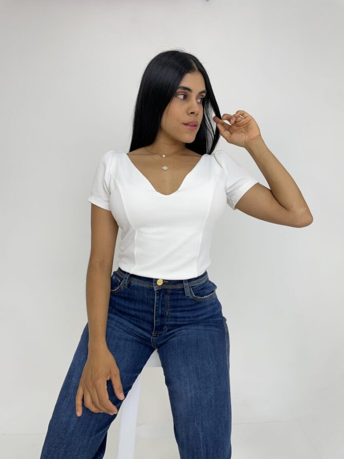 BLUSA GLOBO CUELO V - Imagen 2