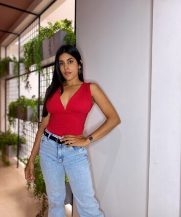 BLUSA CUELLO V